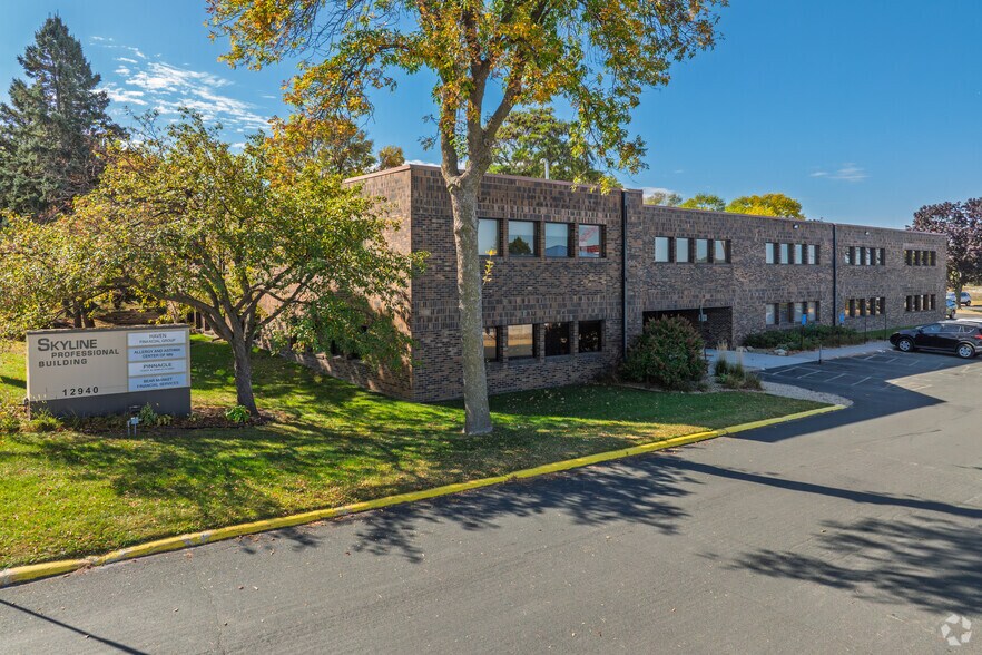 More Photos Of 12940 Harriet Ave S, Burnsville Medical For Lease