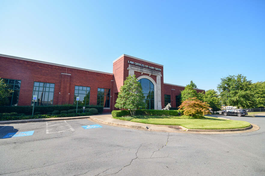 Primary Photo Of 1001 La Harpe Blvd, Little Rock Office For Sale