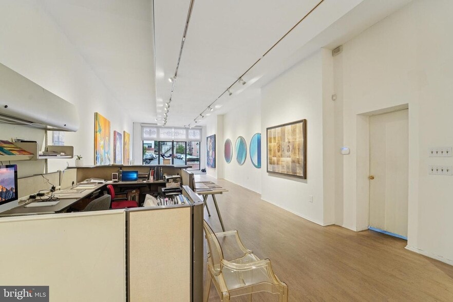 More Photos Of 523 N Charles St, Baltimore Office For Lease