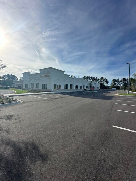 More Photos Of 2276 Village Square Pky, Fleming Island Medical For Lease