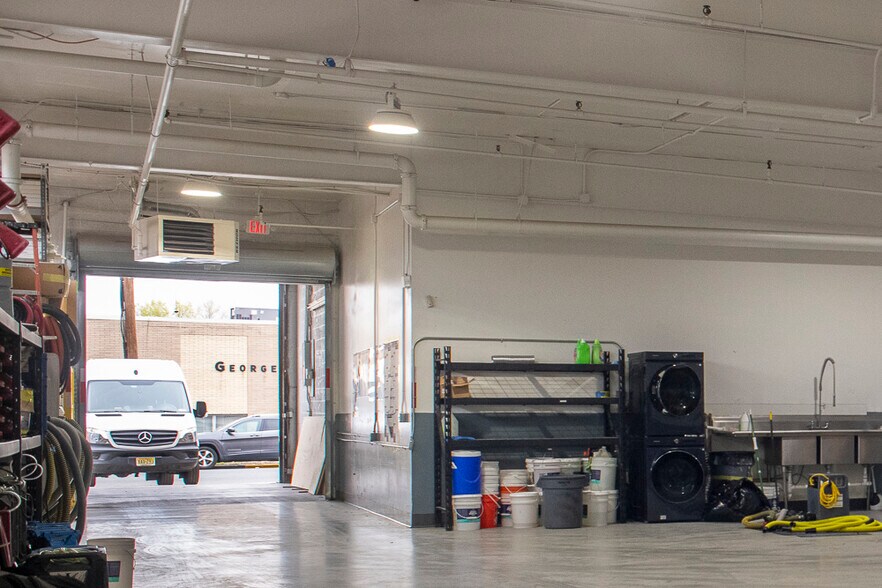 More Photos Of 1116 Edgewater Ave, Ridgefield Warehouse For Lease