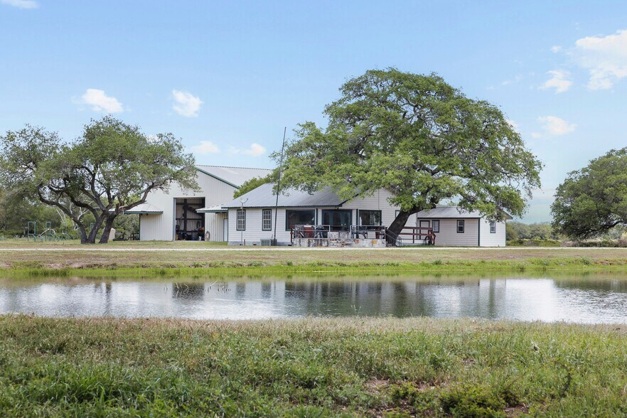 More Photos Of CR 19, Hallettsville Land For Sale