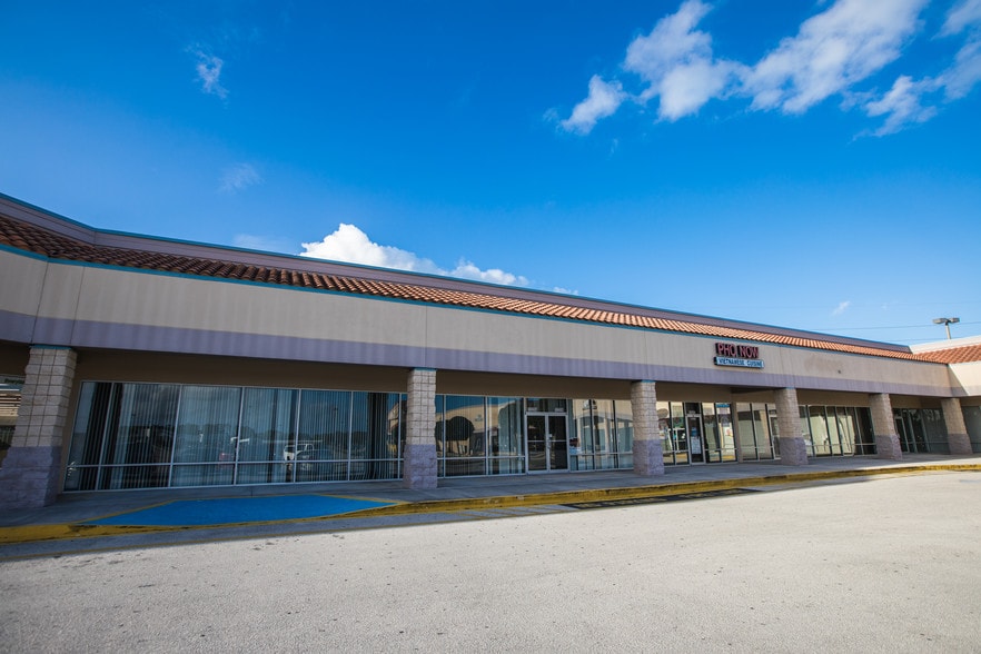 More Photos Of 10230-10368 S US Highway 1, Port Saint Lucie General Retail For Lease