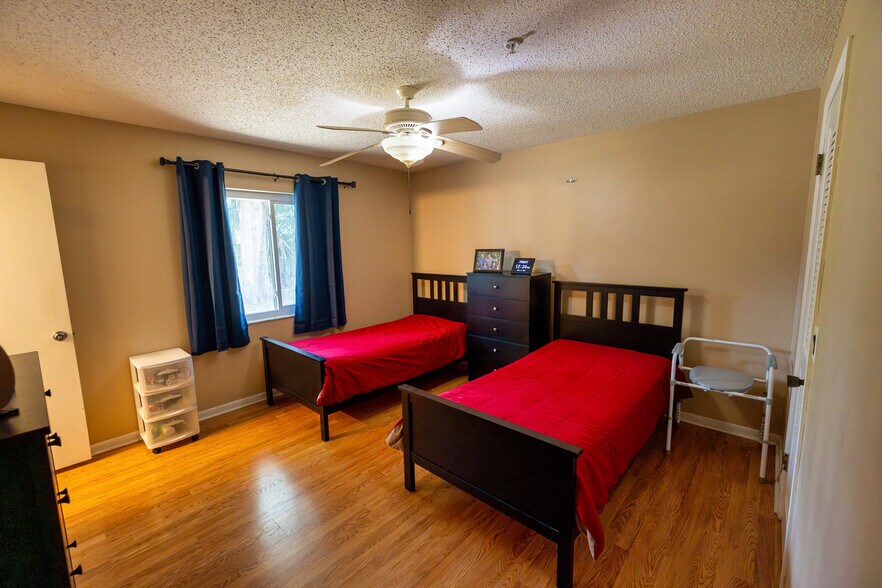 More Photos Of 7128 Wrenwood Cir, Tampa Rehabilitation Center For Sale