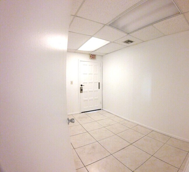 More Photos Of 2331 N State Road 7, Lauderhill Office For Lease
