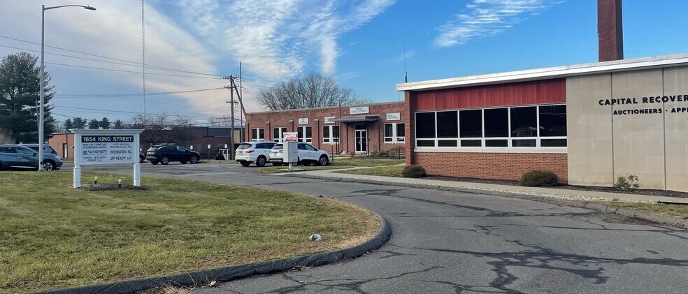 More Photos Of 1654 King St, Enfield Office For Lease