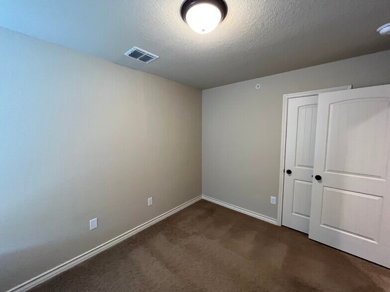 More Photos Of 6414 Luglio Ln, San Antonio Apartments For Sale