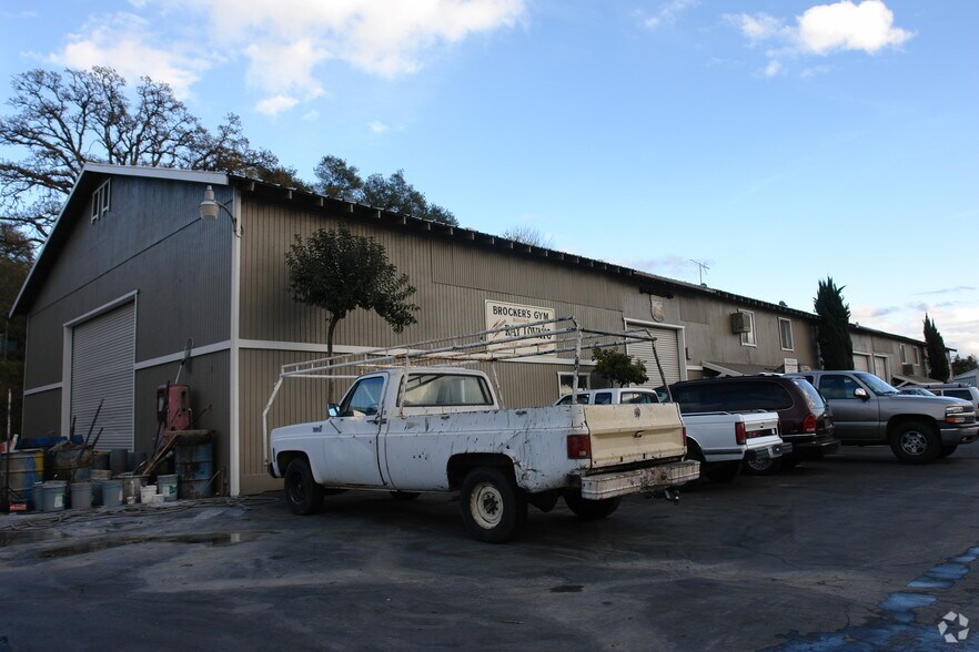 Primary Photo Of 164-174 Teamtrack Rd, Auburn Warehouse For Lease