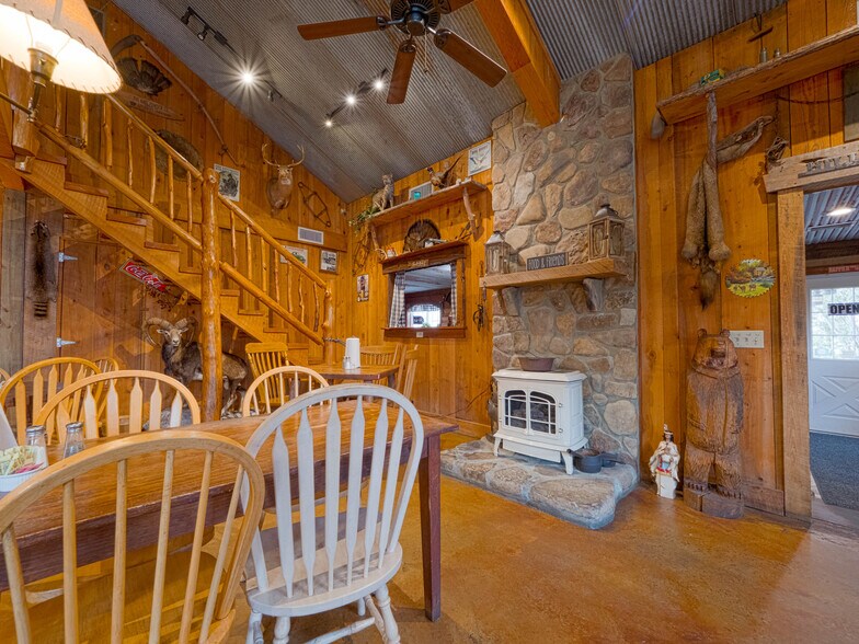 More Photos Of 340 Northview Dr, Jesup Restaurant For Sale