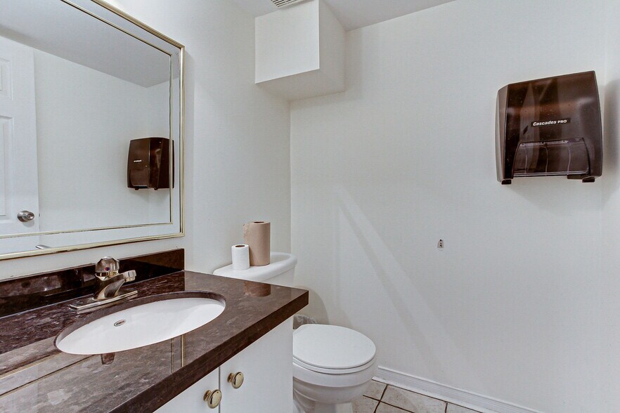 More Photos Of 187 Finch Ave W, Toronto Office Residential For Sale