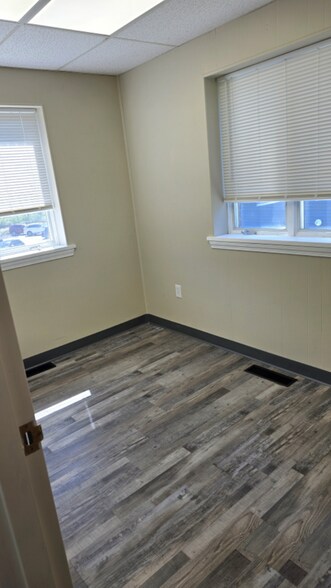 More Photos Of 366 S Main St, Cheshire Office For Lease