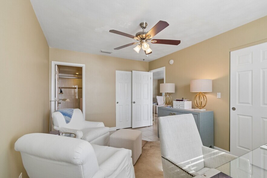 More Photos Of 2307 Bay Blvd, Indian Rocks Beach Apartments For Sale