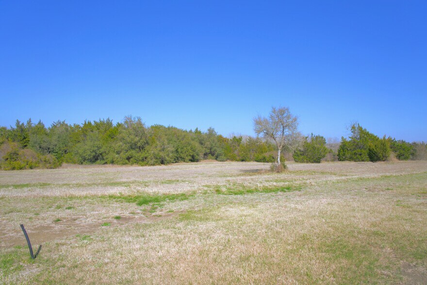 More Photos Of 2982 FM 2935, Brenham Flex For Sale