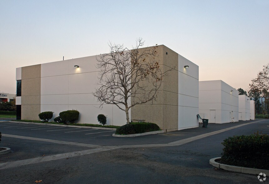 More Photos Of 4730-4780 Calle Quetzal, Camarillo Warehouse For Lease
