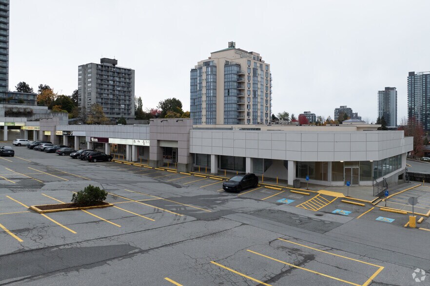 More Photos Of 435-455 North Rd, Coquitlam General Retail For Sale