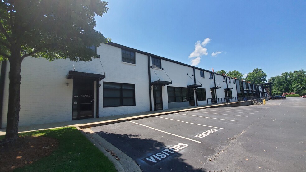 More Photos Of 1425 Ellsworth Industrial Dr, Atlanta Storefront Retail Office For Lease