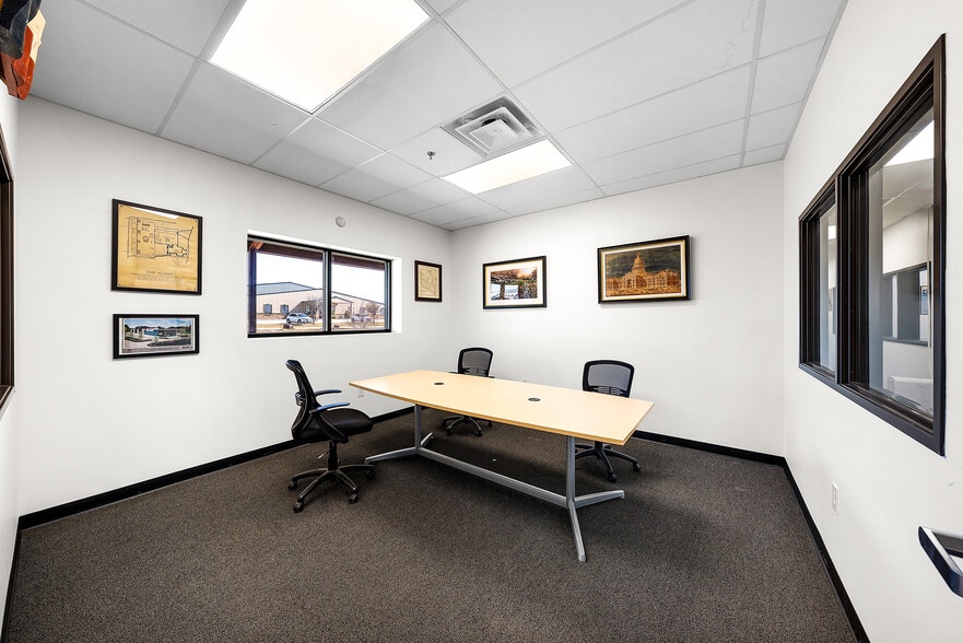 More Photos Of 3925 Ruger Dr, Royse City Distribution For Sale