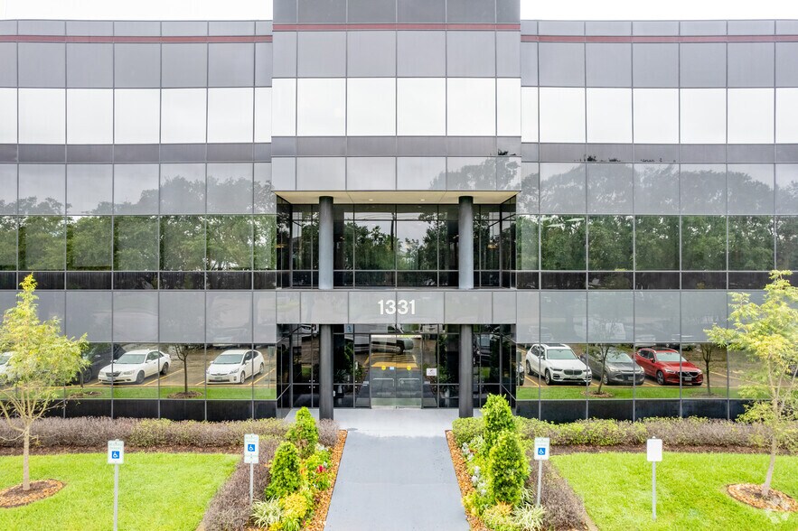 More Photos Of 1331 Gemini St, Houston Office For Lease