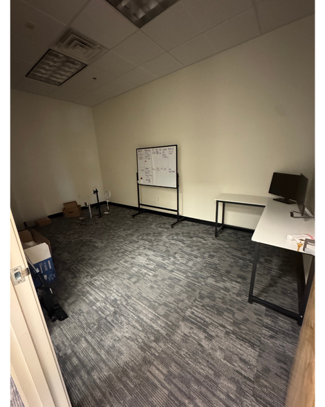 More Photos Of 9890 S Maryland Pky, Las Vegas Storefront Retail Office For Lease