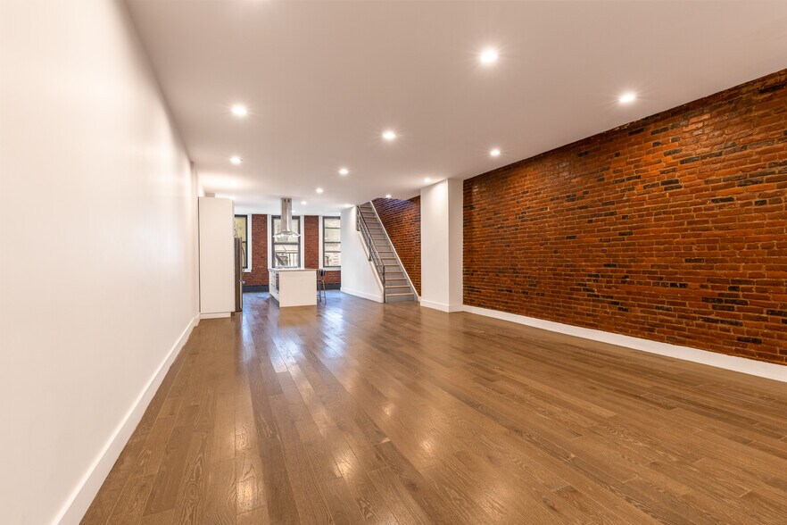 More Photos Of 302 Canal St, New York Apartments For Sale