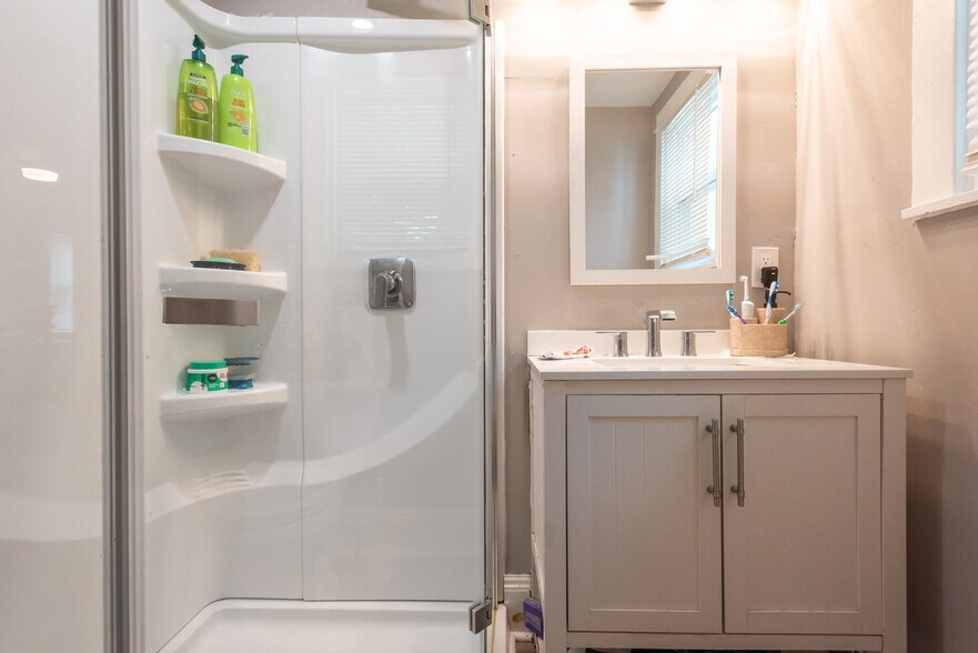 More Photos Of 95 Nutt Rd, Phoenixville Restaurant For Sale