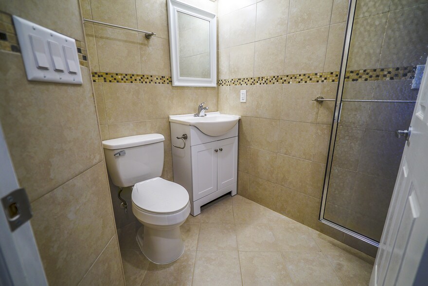 More Photos Of 1802 E Huntingdon St, Philadelphia Apartments For Sale