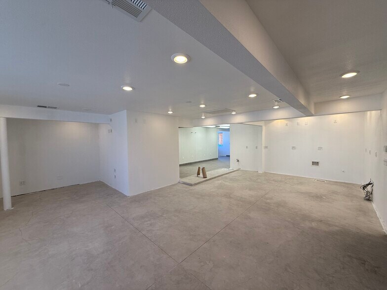 More Photos Of 107 W Pacheco Blvd, Los Banos Restaurant For Sale