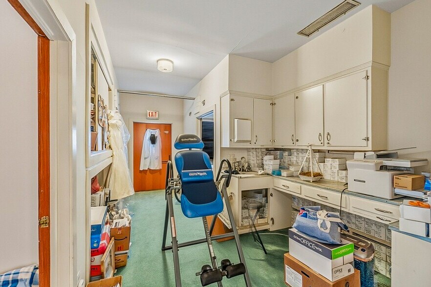 More Photos Of 201 S Weston St, Fountain Inn Office For Sale