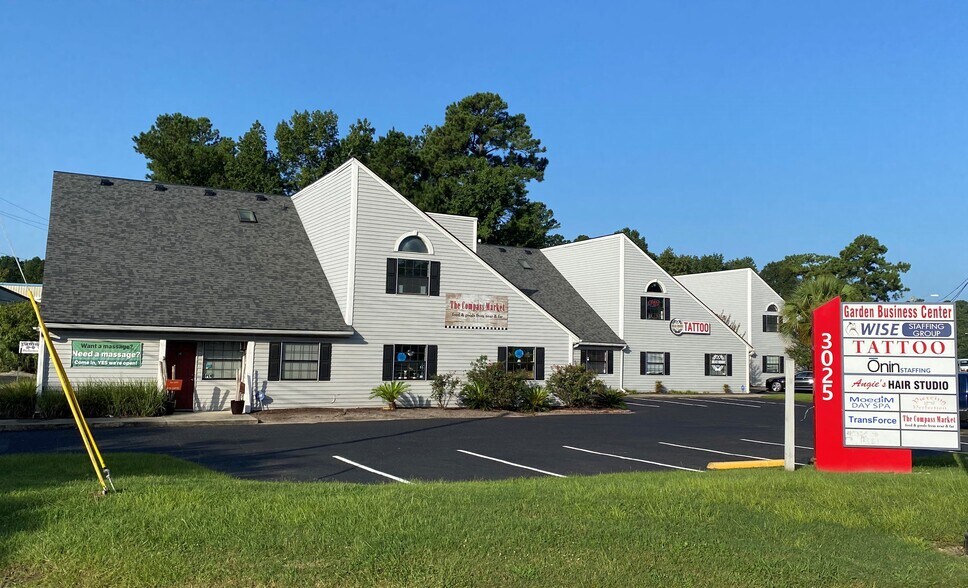 More Photos Of 3025 Ashley Phosphate Rd, North Charleston General Retail For Lease