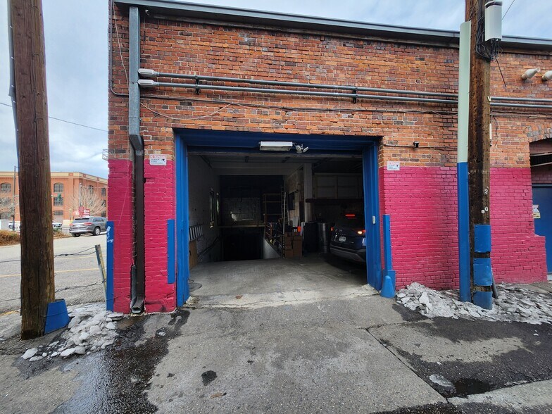 More Photos Of 2110 Market St, Denver Industrial For Sale