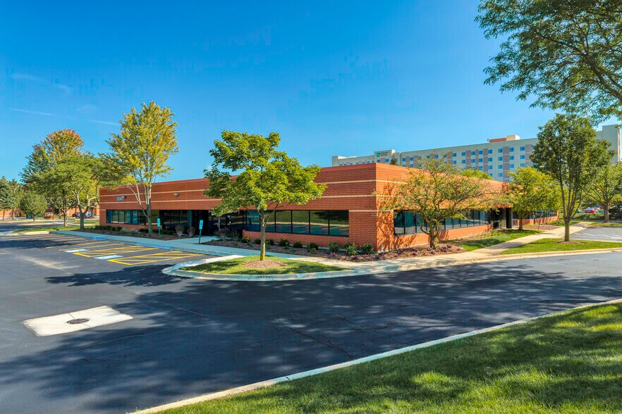 Primary Photo Of 1811 Centre Point Cir, Naperville Flex For Lease