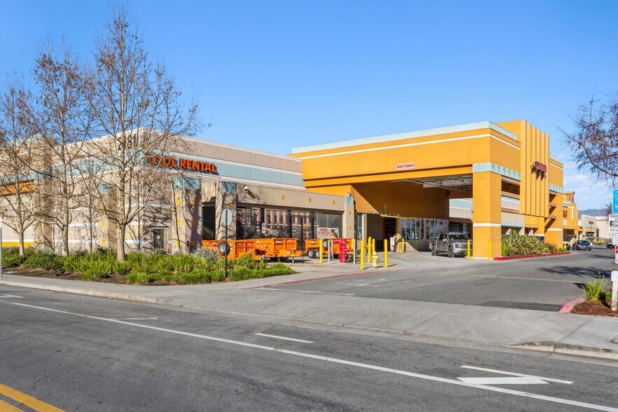 More Photos Of 2181 Monterey Hwy, San Jose Storefront For Sale