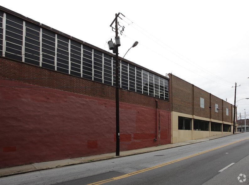 More Photos Of 275 Decatur St, Atlanta Warehouse For Lease