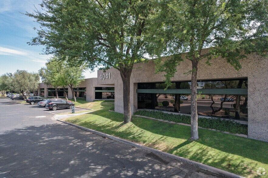 More Photos Of 4015 S McClintock Dr, Tempe Unknown For Lease
