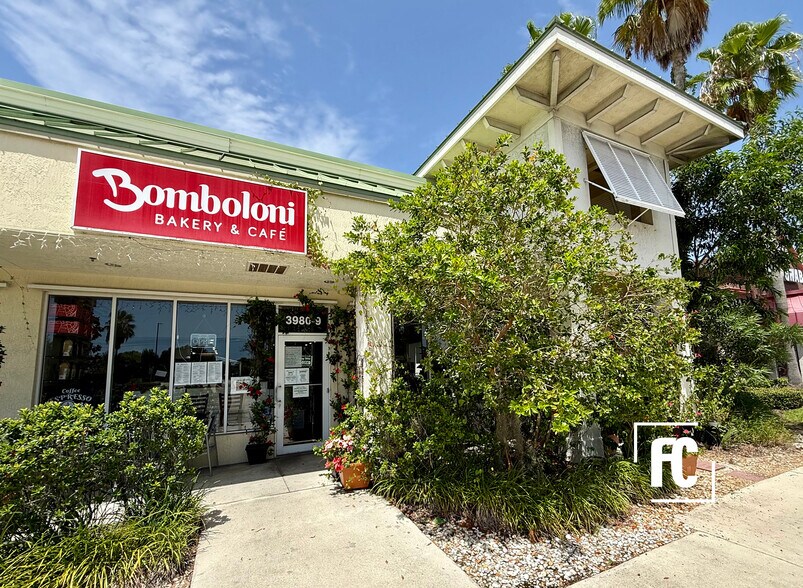 Primary Photo Of 3980 NW Federal Hwy, Jensen Beach General Retail For Lease