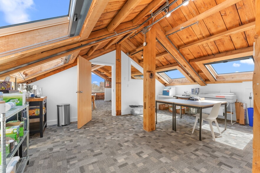 More Photos Of 40R Merrimac St, Newburyport Loft Creative Space For Lease