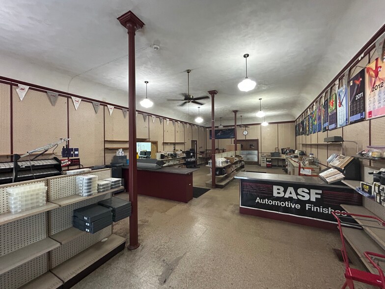 More Photos Of 1916-1924 S Calhoun St, Fort Wayne Storefront For Sale
