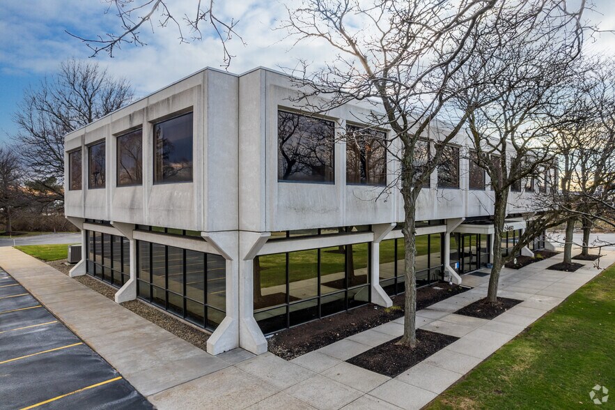 Primary Photo Of 24460 Aurora Rd, Bedford Heights Medical For Sale