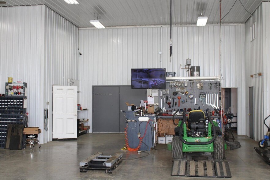 More Photos Of 1854 SR-49 Hwy, Arcanum Flex For Sale