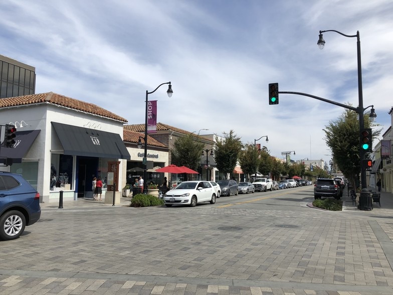 More Photos Of 329 Primrose Rd, Burlingame General Retail For Sale