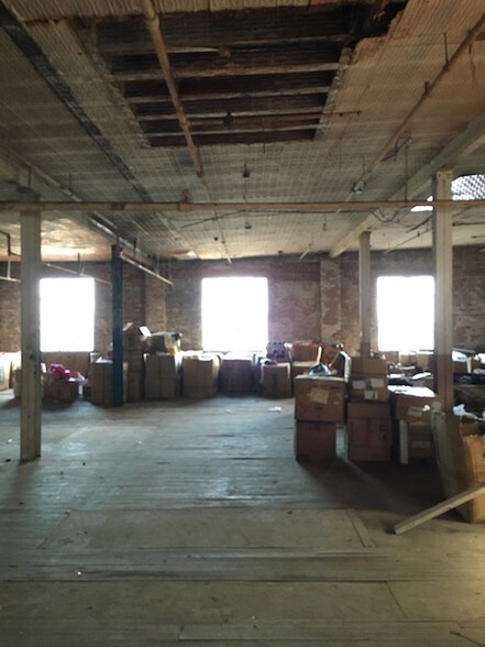 More Photos Of 768 Bergen St, Brooklyn General Retail For Sale