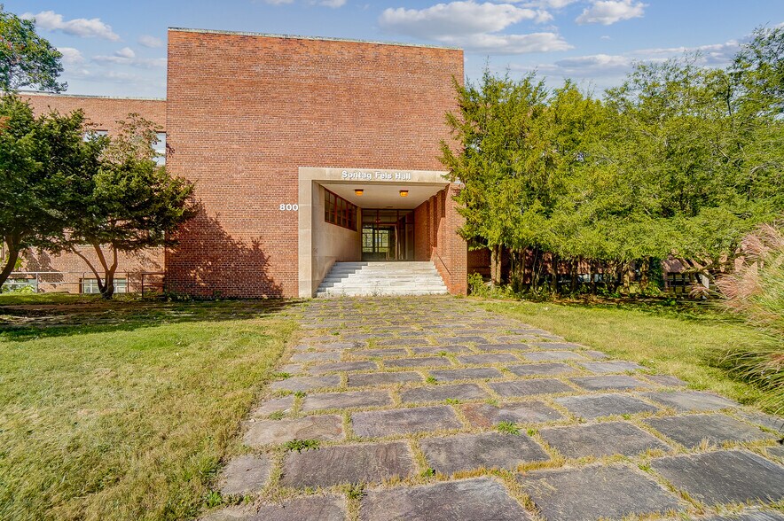 More Photos Of 800 Livermore St, Yellow Springs Research And Development For Sale