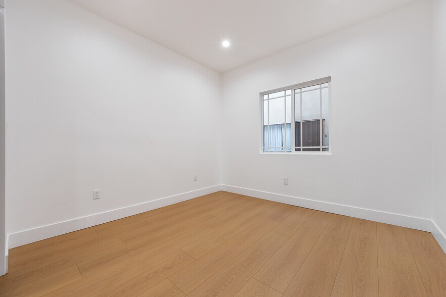 More Photos Of 8405 McKinley Ave, Los Angeles Multifamily For Sale