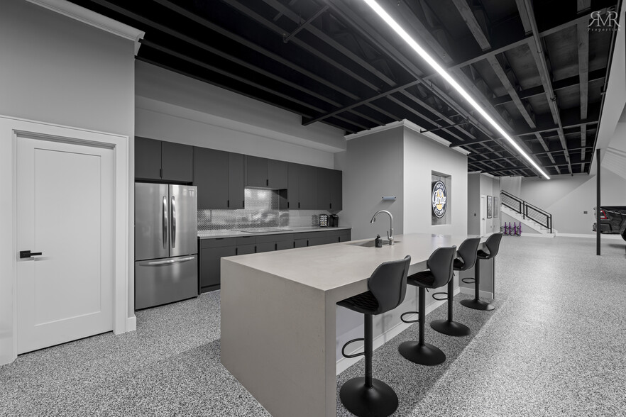 More Photos Of 1435 FM 1463 Rd, Katy Showroom For Sale