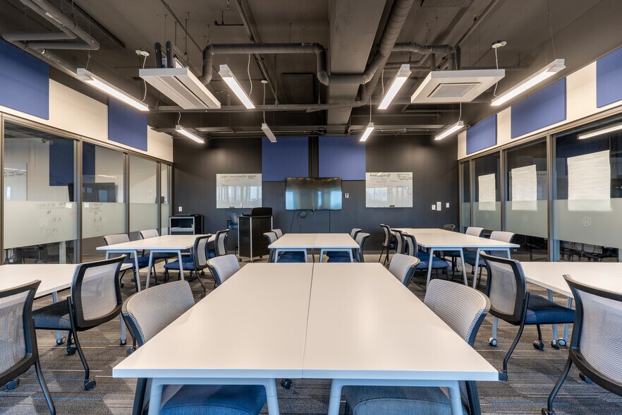 More Photos Of 1256 Penn Ave N, Minneapolis Medical For Lease