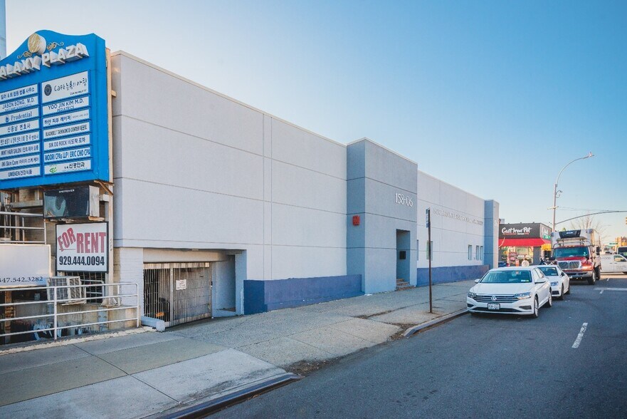 More Photos Of 15806 Northern Blvd, Flushing General Retail For Sale