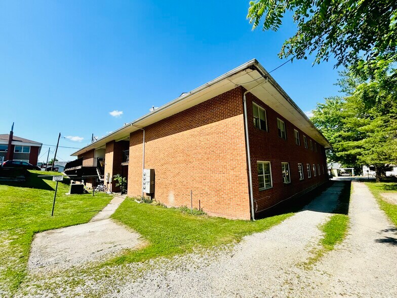 More Photos Of 207 S 5th St, Louisiana Multifamily For Sale