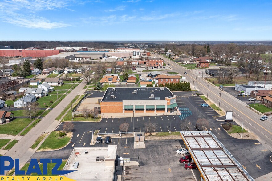 More Photos Of 40 N Meridian Rd, Youngstown Drugstore For Lease