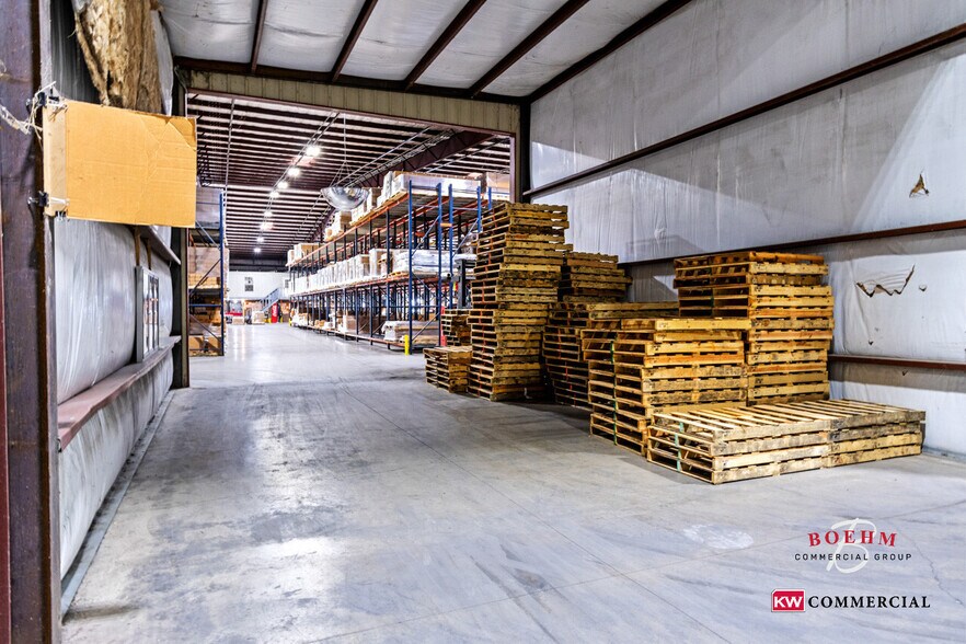 More Photos Of 109 Lupita Circle, Del Rio Distribution For Lease