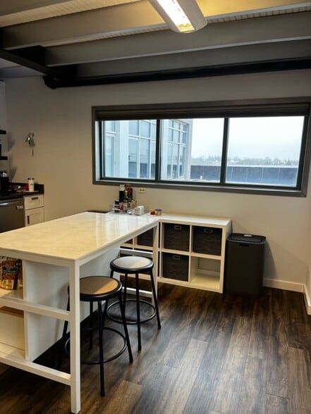 More Photos Of 363-367 Bloomfield Ave, Montclair Office For Lease